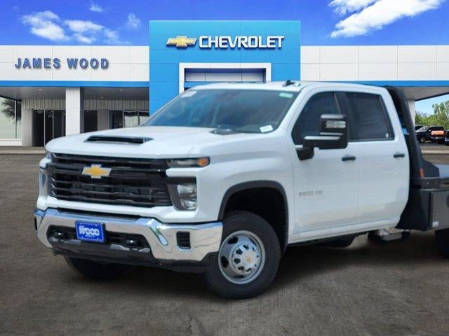 2026 Chevrolet Silverado 3500 HD Chassis Cab — side profile view