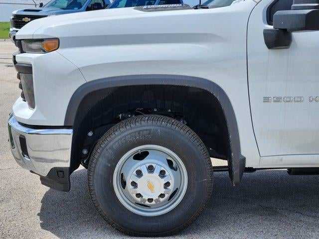 2026 Chevrolet Silverado 3500 HD Chassis Cab — detail view