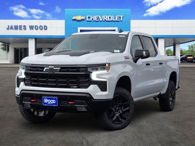 2026 Chevrolet Silverado 1500 LT Trail Boss in Summit White — front three-quarter view